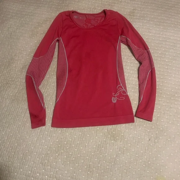 Athleta Fuschia Long Sleeve Athletic Top - Picture 5 of 6